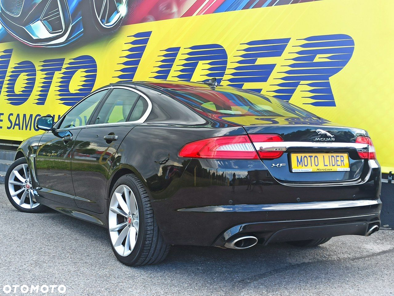 Jaguar XF 3.0 V6 Diesel Luxury - 4