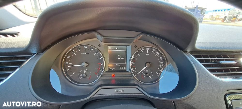 Skoda Octavia 1.6 TDI GREENLINE - 6