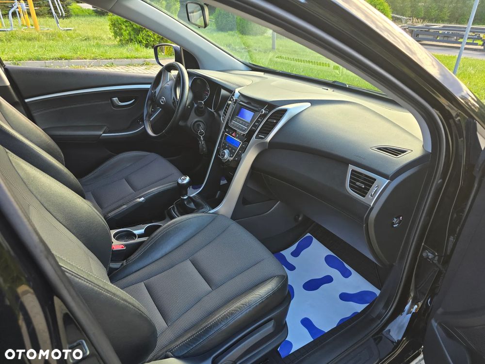 Hyundai i30 1.4 Premium - 30