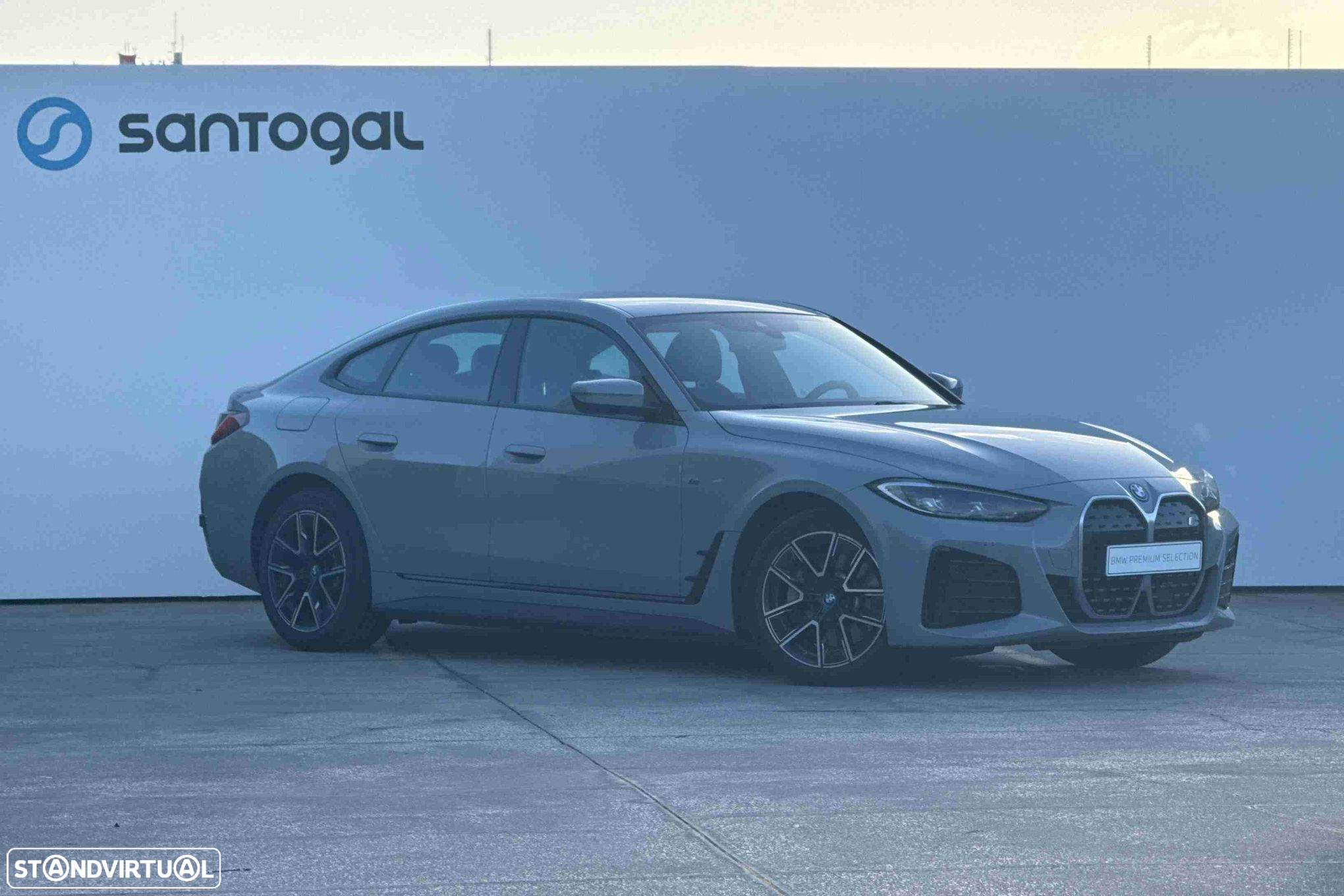 BMW i4 eDrive40 Desportiva M - 3