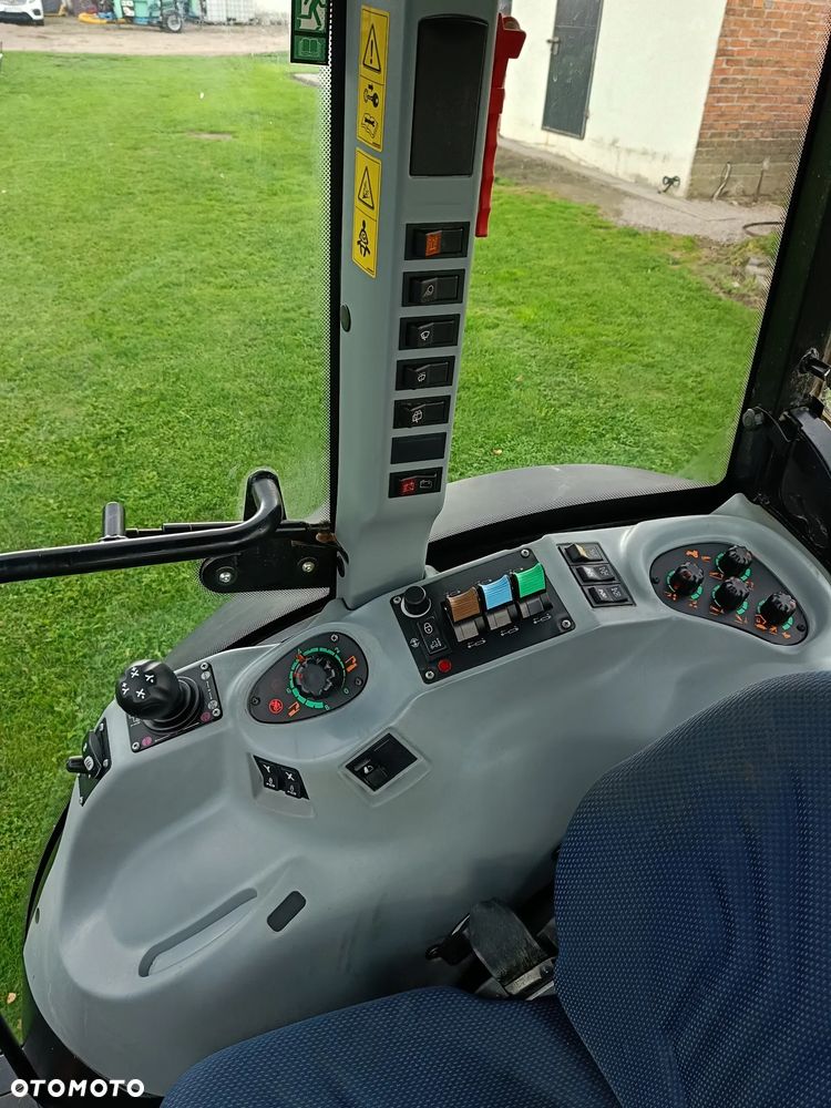 New Holland T4 110F - 9