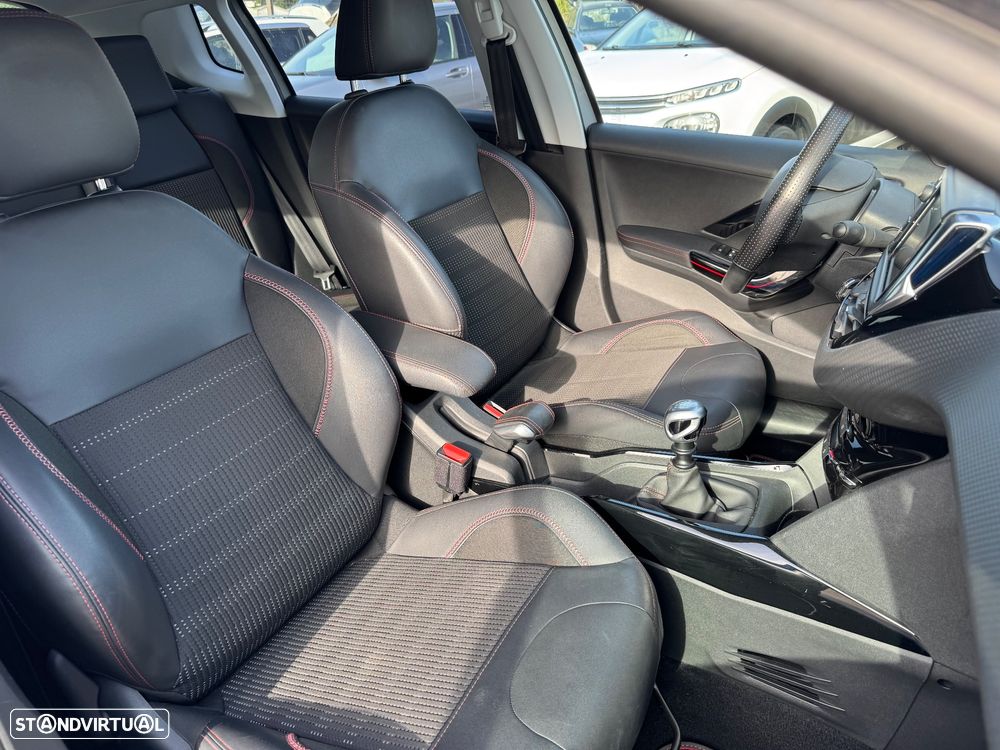 Peugeot 2008 PureTech 130 Stop&Start GT-Line Edition - 14