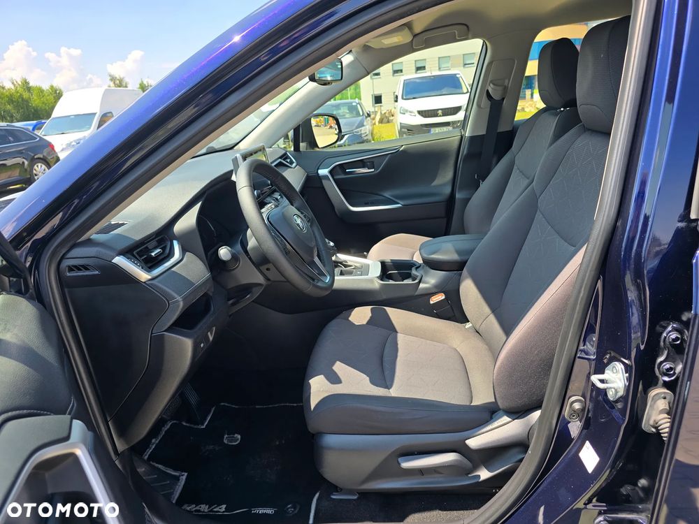 Toyota RAV4 - 10