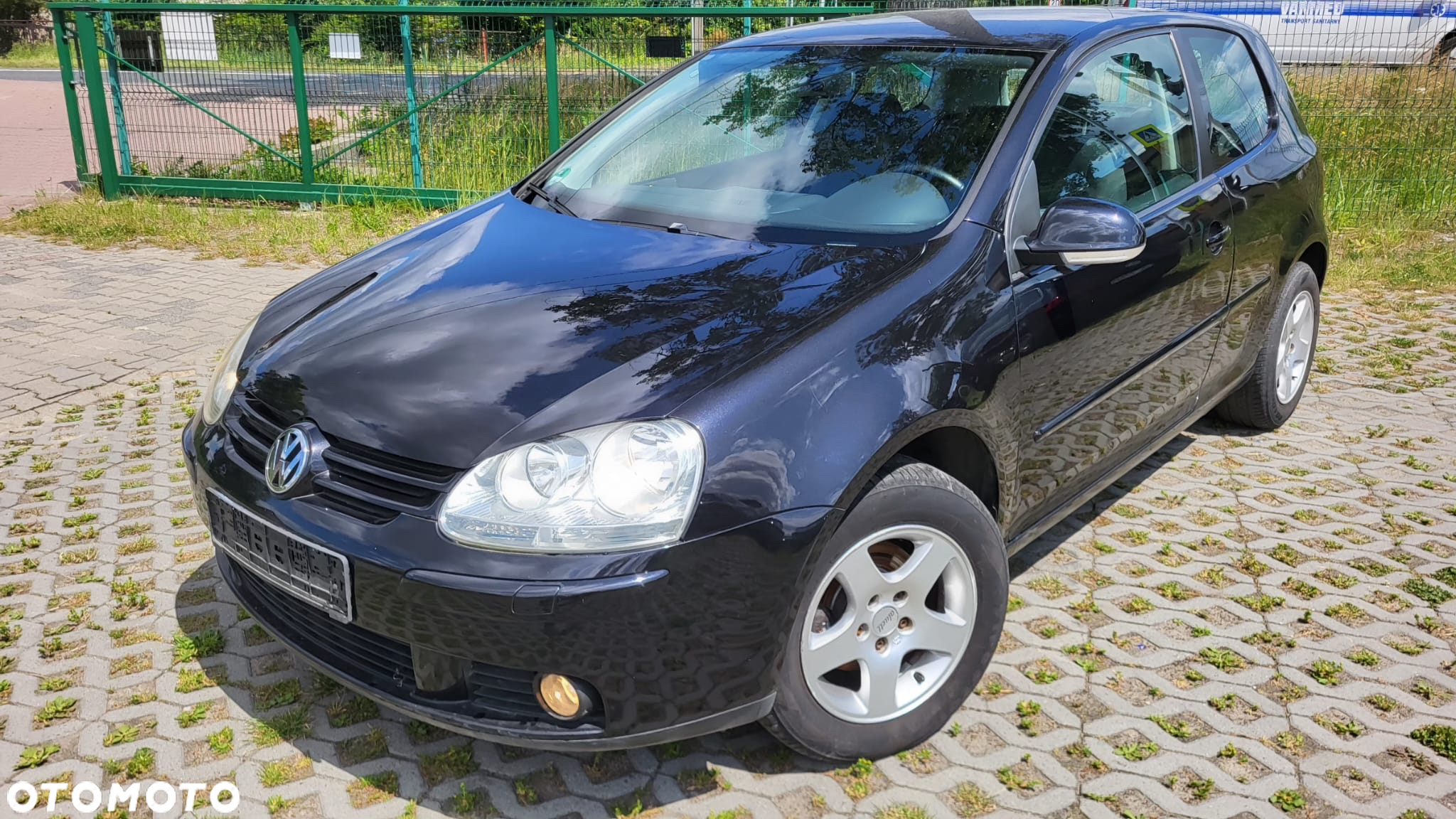 Volkswagen Golf - 2