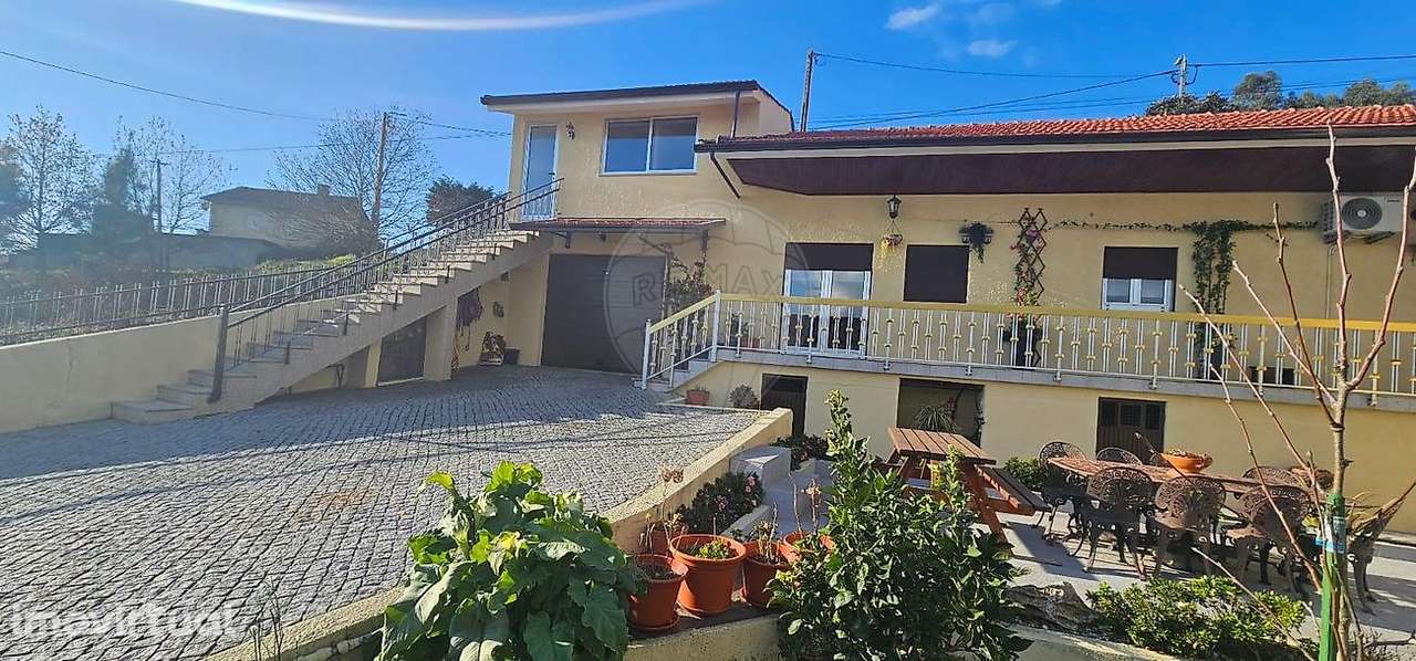 Moradia T2 para venda - Grande imagem: 2/33