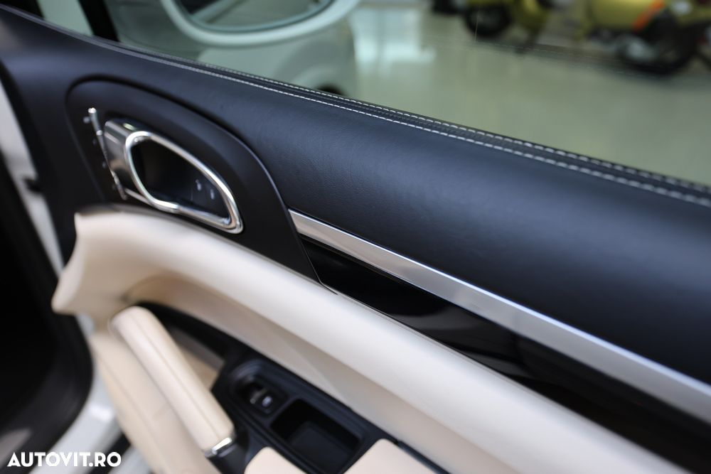 Porsche Cayenne 3.6 L GTS - 15