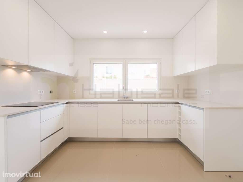 Moradia T3 Isolada NOVA em São Domingos de Rana - Grande imagem: 5/46