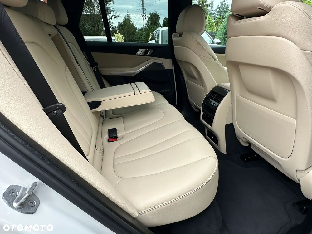BMW X5 xDrive25d - 26