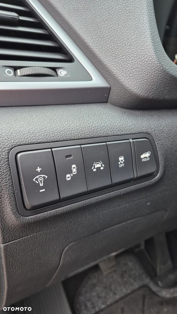 Hyundai Tucson 2.0 CRDI 2WD Style - 11