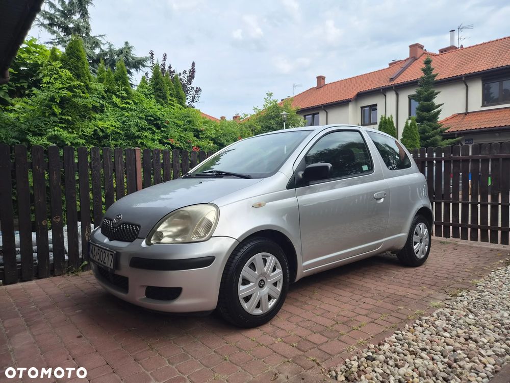 Toyota Yaris - 1