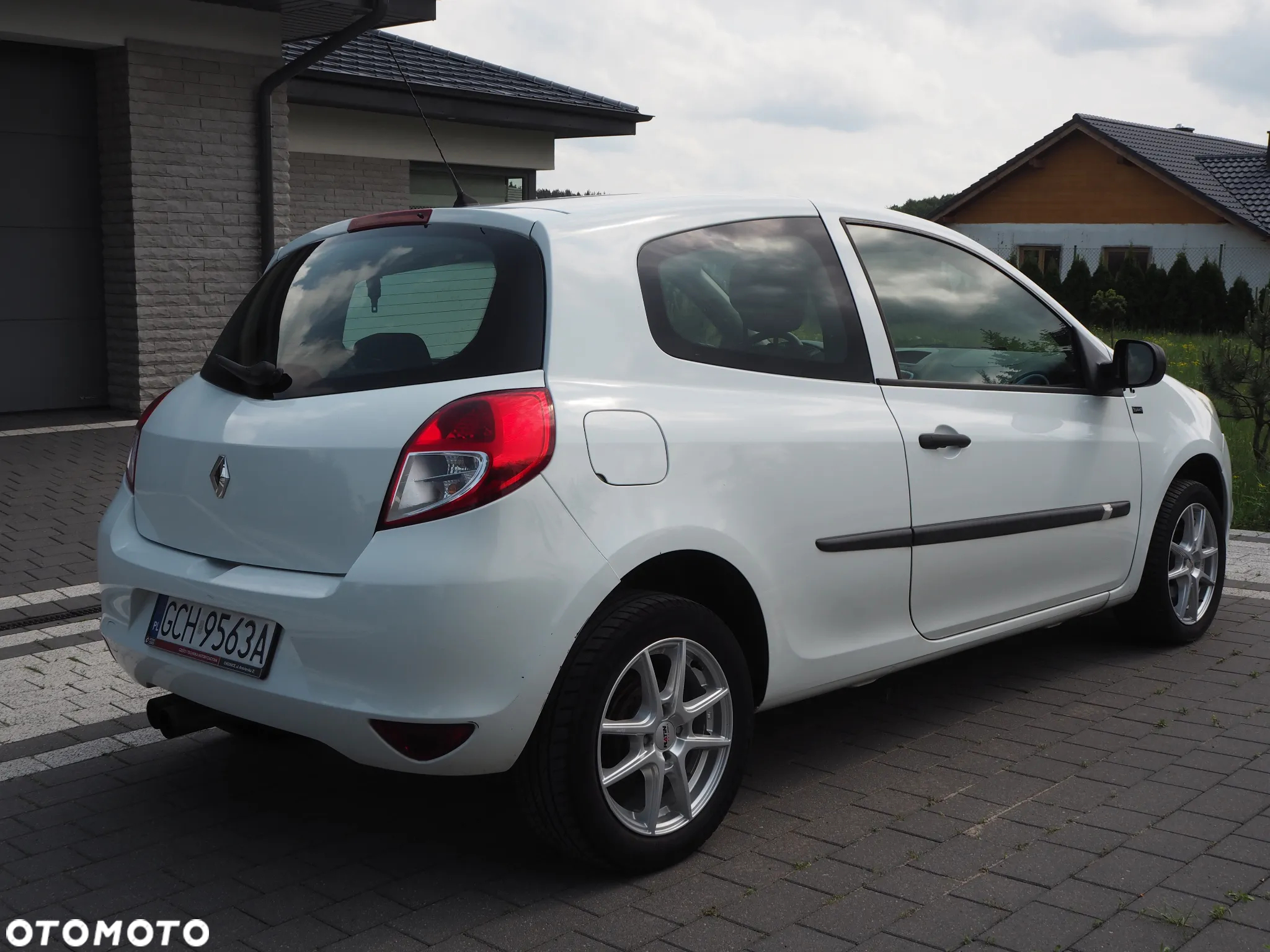 Renault Clio 1.2 16V 75 Expression - 5