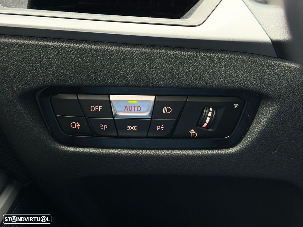 BMW 318 d Auto - 22