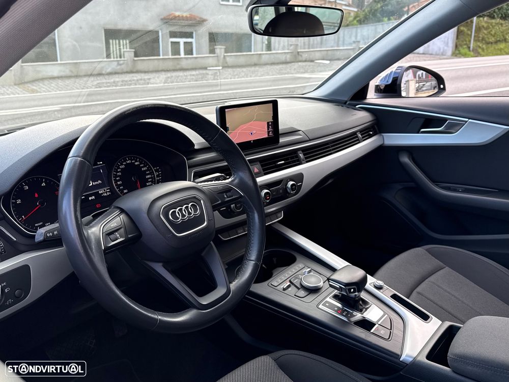 Audi A4 Avant 35 TDI Design S tronic - 5