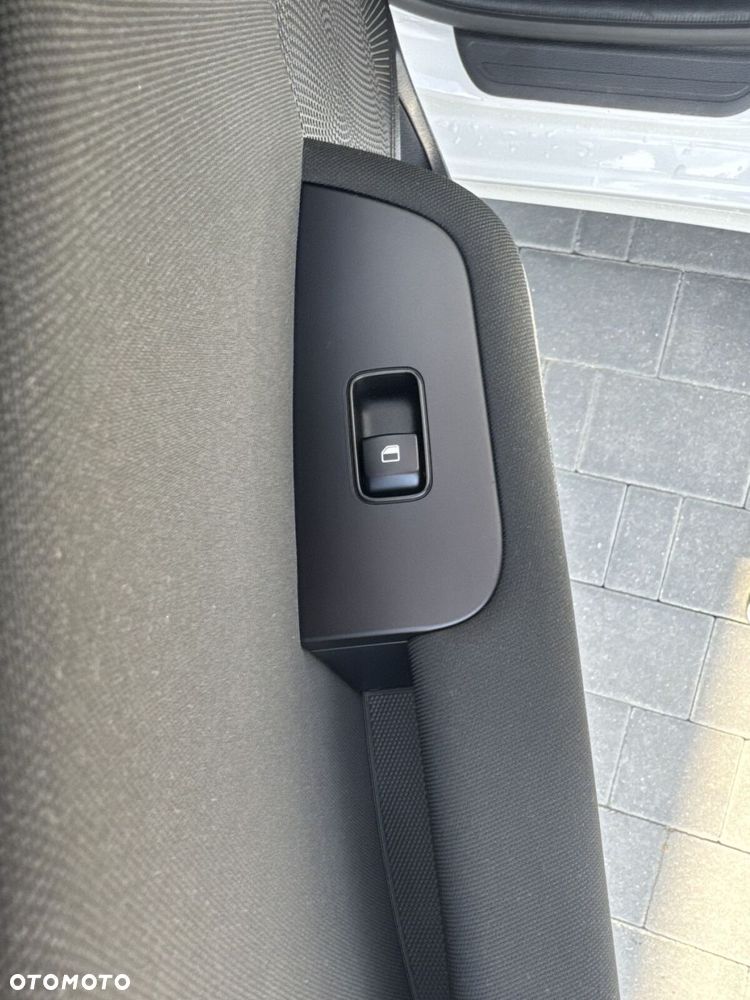 Kia Ceed 1.5 T-GDI M DCT - 24