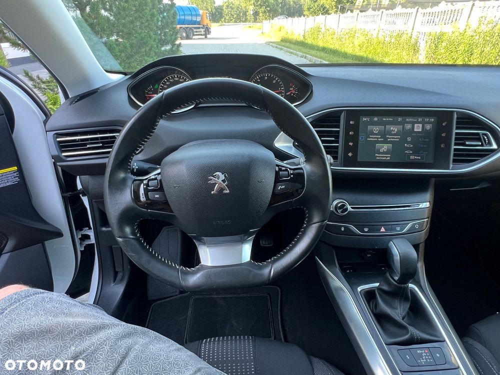 Peugeot 308 BlueHDi FAP 150 Stop&Start Automatik Allure - 26