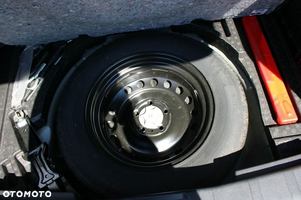 Nissan Qashqai 1.3 DIG-T N-Connecta EU6d - 37