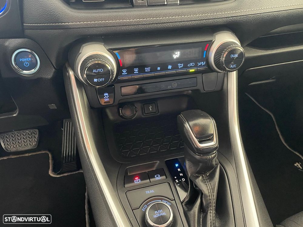 Toyota RAV4 2.5 HDF Comfort AWD-i - 14