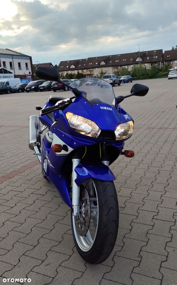 Yamaha YZF - 6
