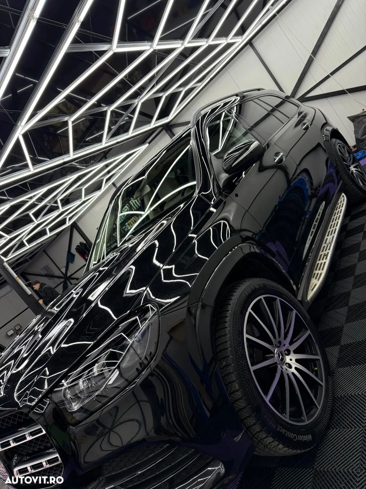 Mercedes-Benz GLS - 1