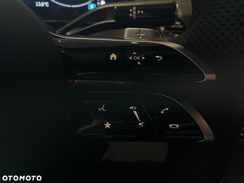 Mercedes-Benz GLC - 29