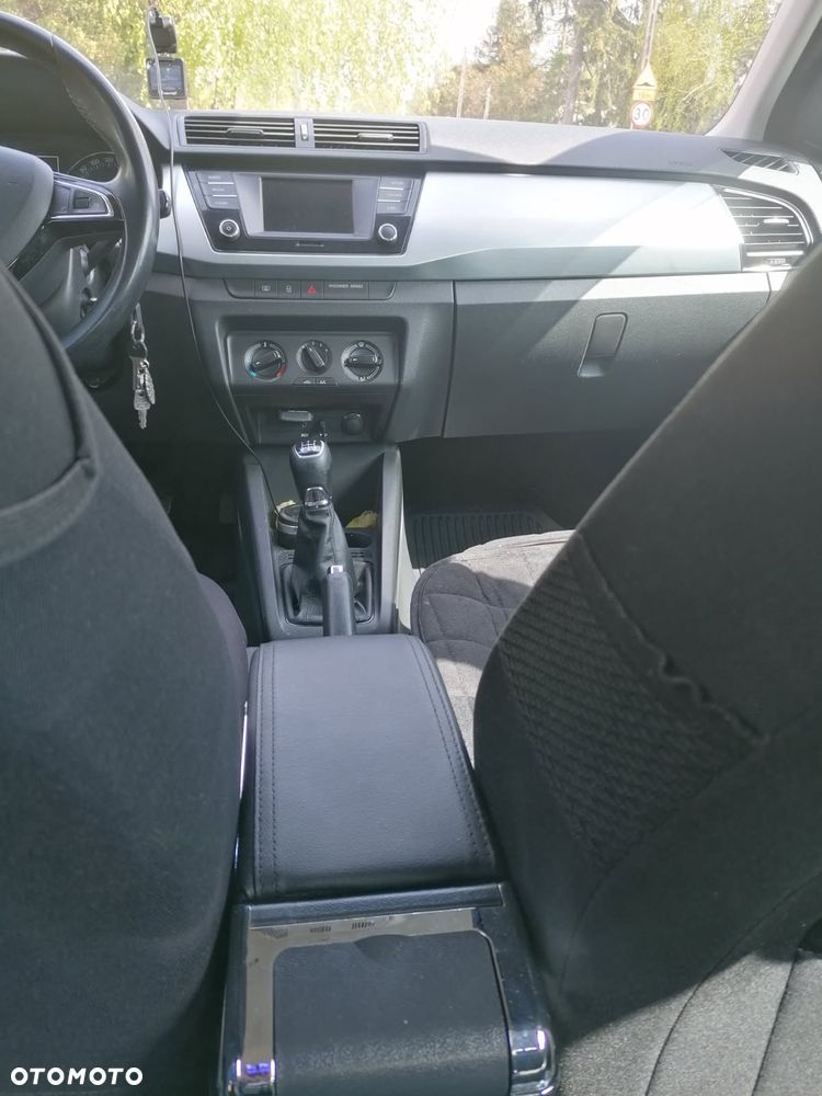 Skoda Fabia 1.0 Active - 10