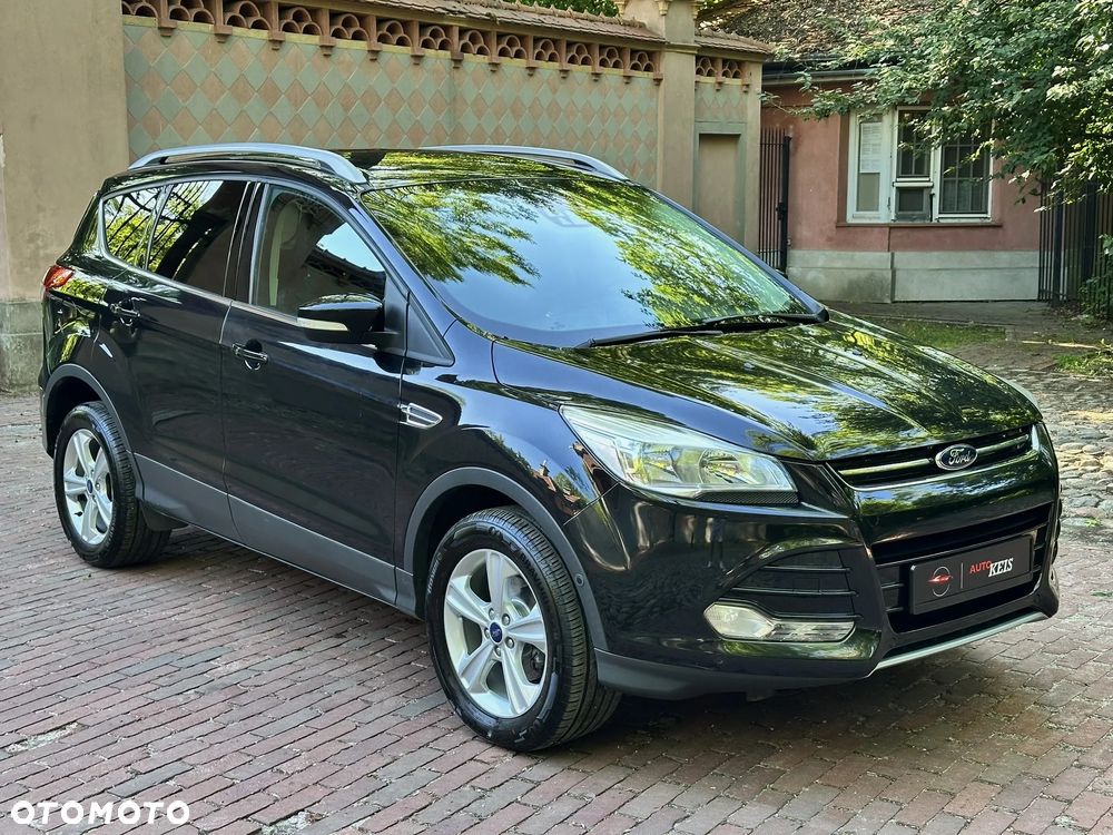 Ford Kuga 1.6 EcoBoost 2x4 Titanium - 7