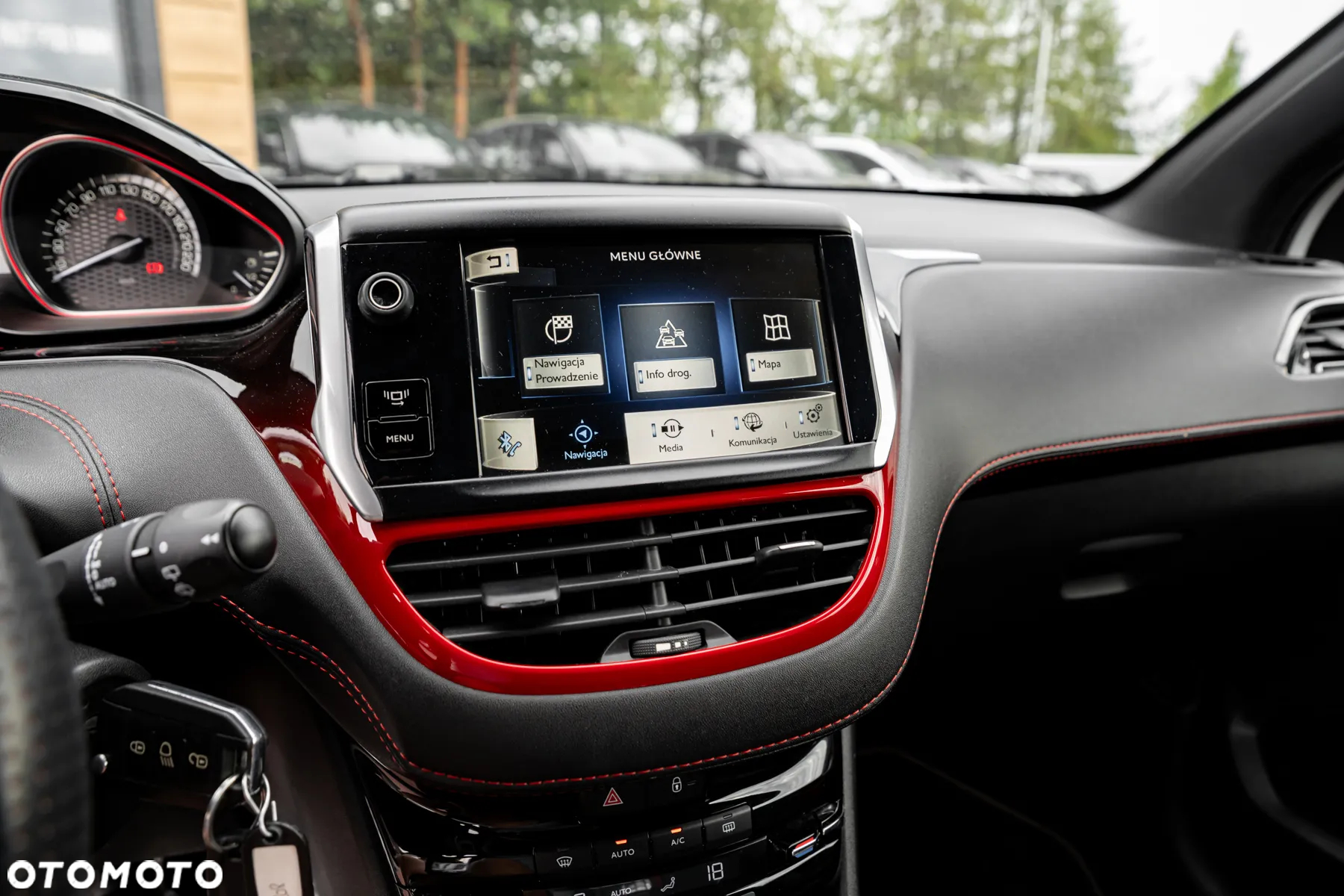 Peugeot 208 1.6 THP GTi - 33