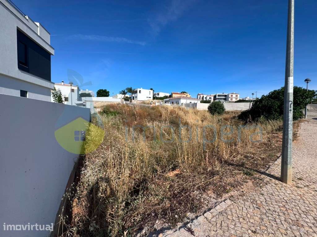 NÃO PERCA ESTA GRANDE OPORTUNIDADE! TERRENO URBANO PARA A CONSTRUÇÃ... - Grande imagem: 3/17