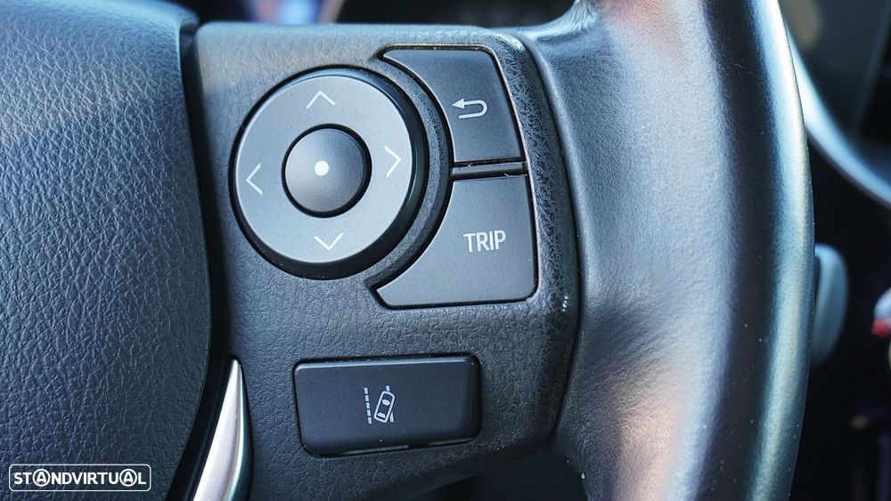 Toyota Auris 1.8 HSD Comfort +P.Techno+P.Sport - 23