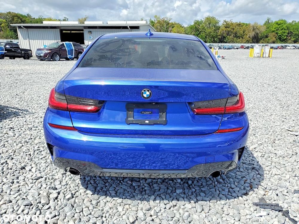 BMW Seria 3 330i xDrive M Sport - 6