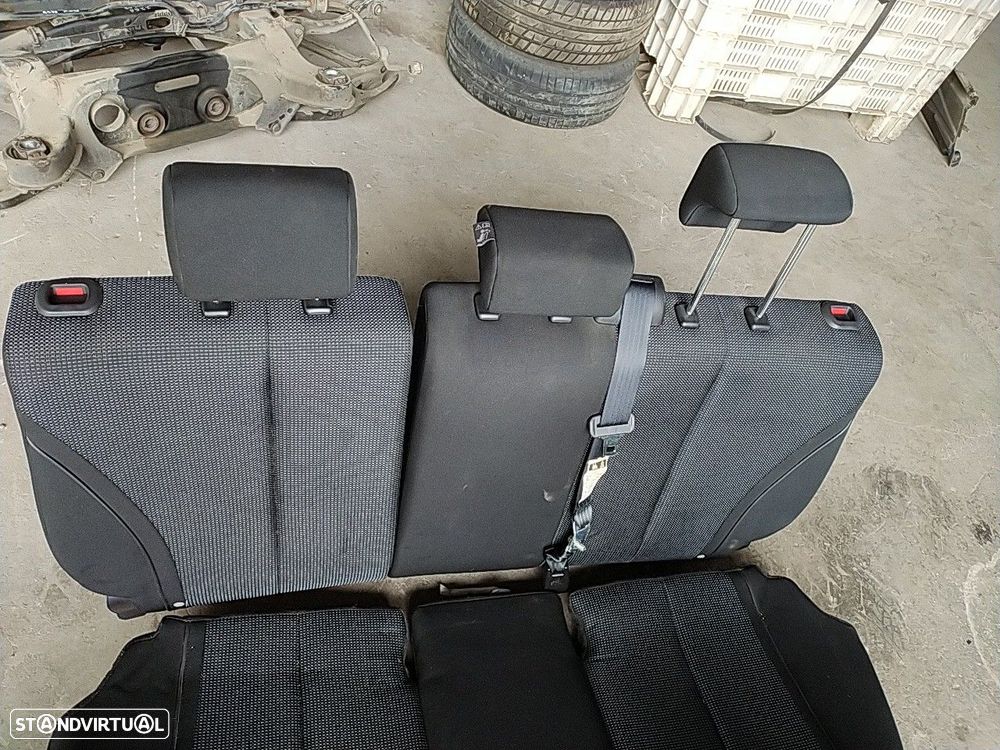 Conjunto De Bancos Mazda 2 (De_, Dh_) - 10