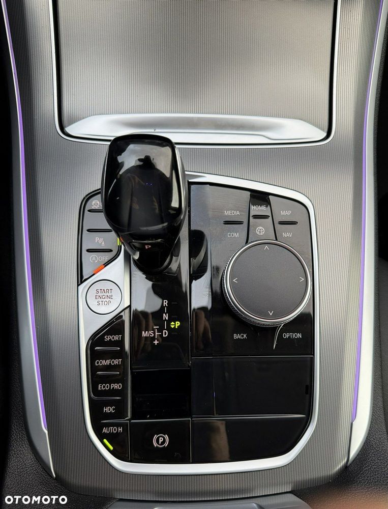 BMW X5 xDrive25d - 33