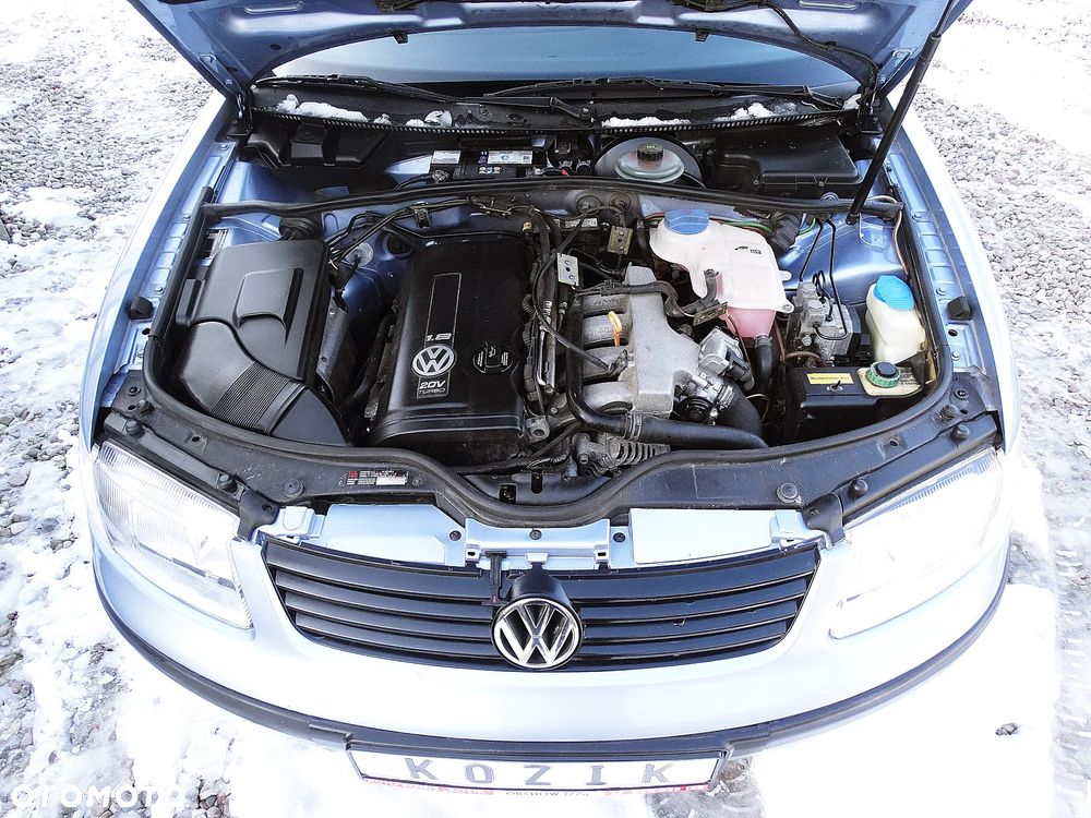 Volkswagen Passat 1.8T Comfortline - 33