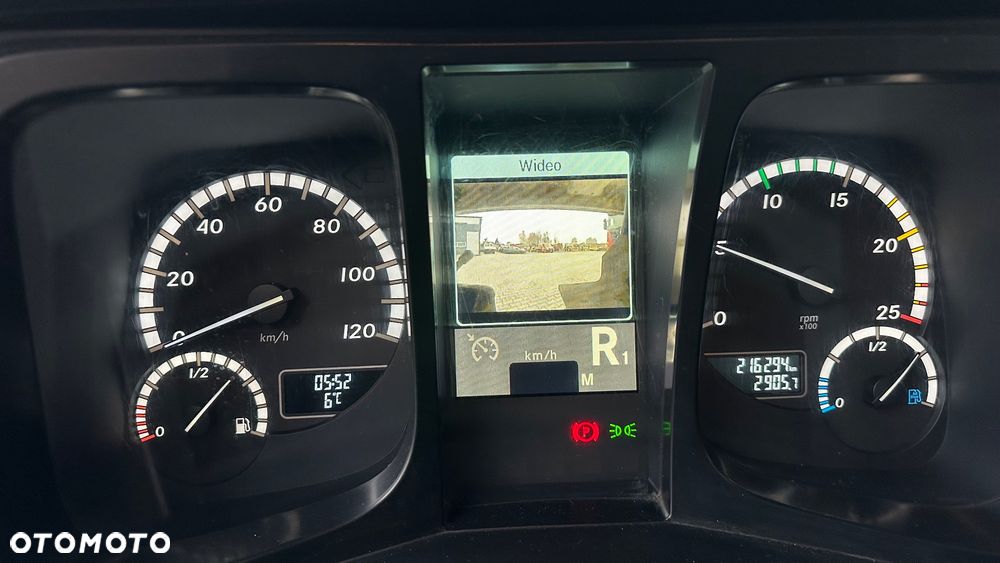 Mercedes-Benz Arocs - 19