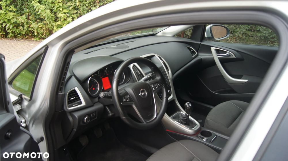 Opel Astra - 11