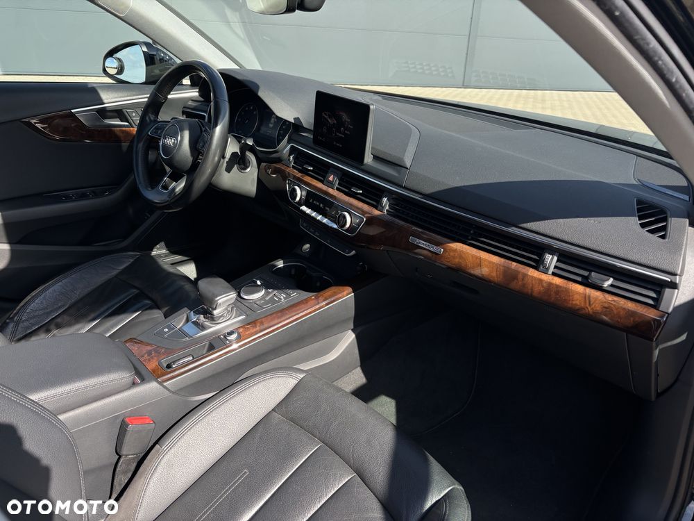 Audi A4 Limousine - 17