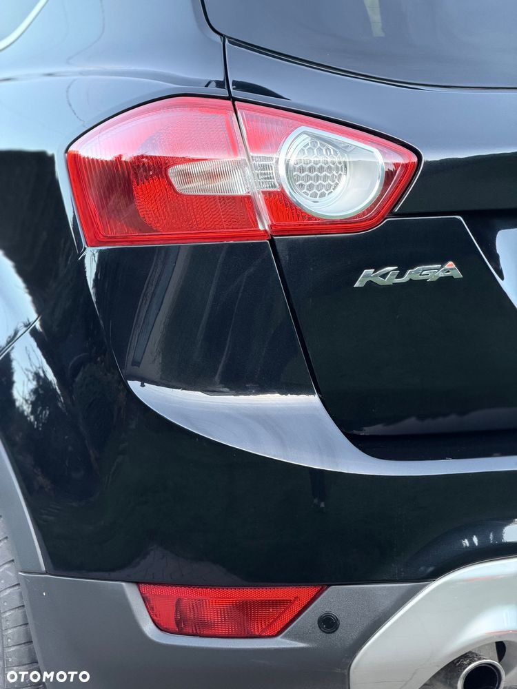 Ford Kuga 2.0 TDCi 4x4 Titanium - 23