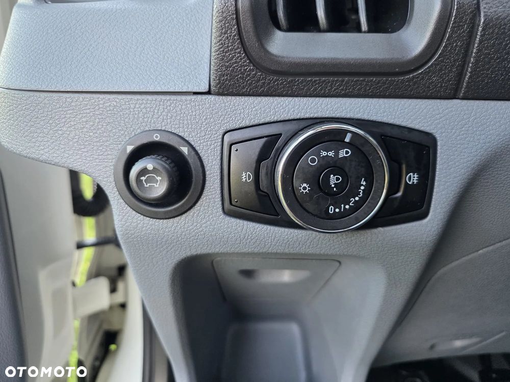 Ford TRANSIT - 26