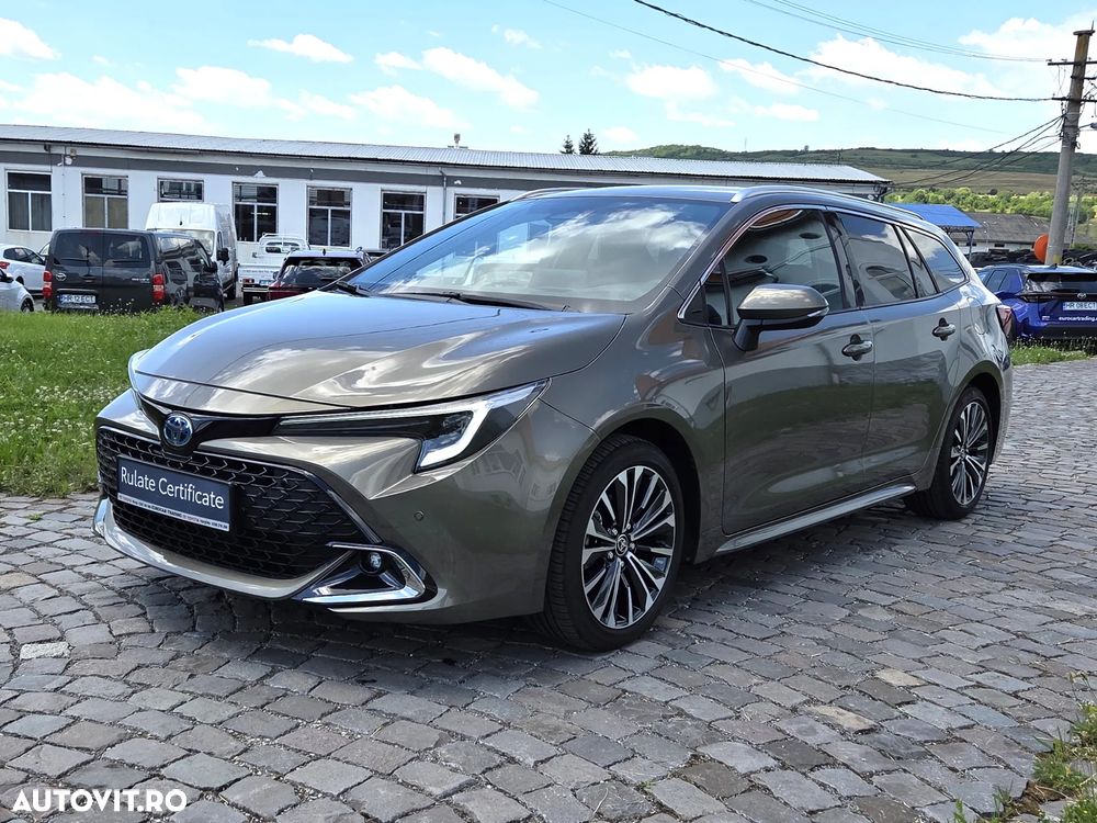 Toyota Corolla 1.8 HSD TS Dynamic - 1