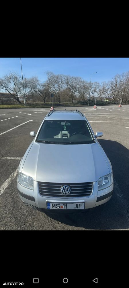 Volkswagen Passat 1.6 - 4