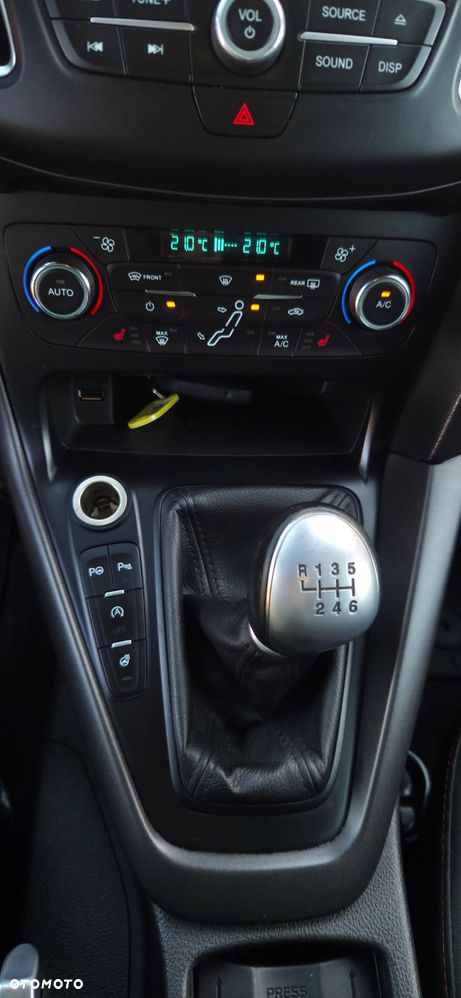 Ford Focus 1.5 EcoBoost STart-Stopp-System ST-LINE - 30