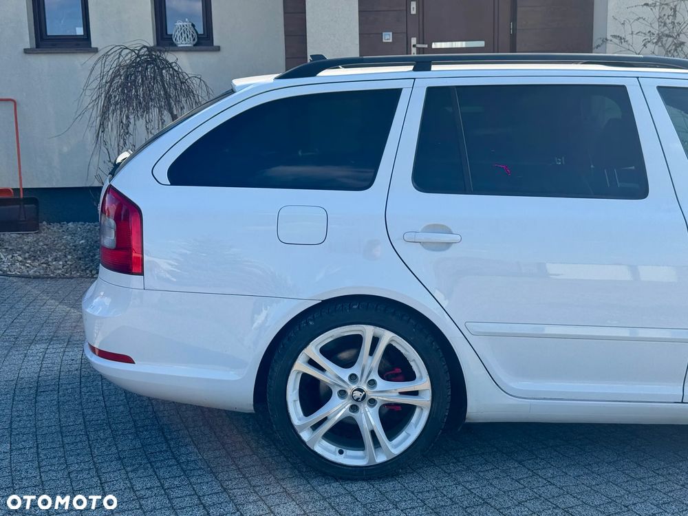 Skoda Octavia 2.0 TDI CR DPF DSG RS - 5