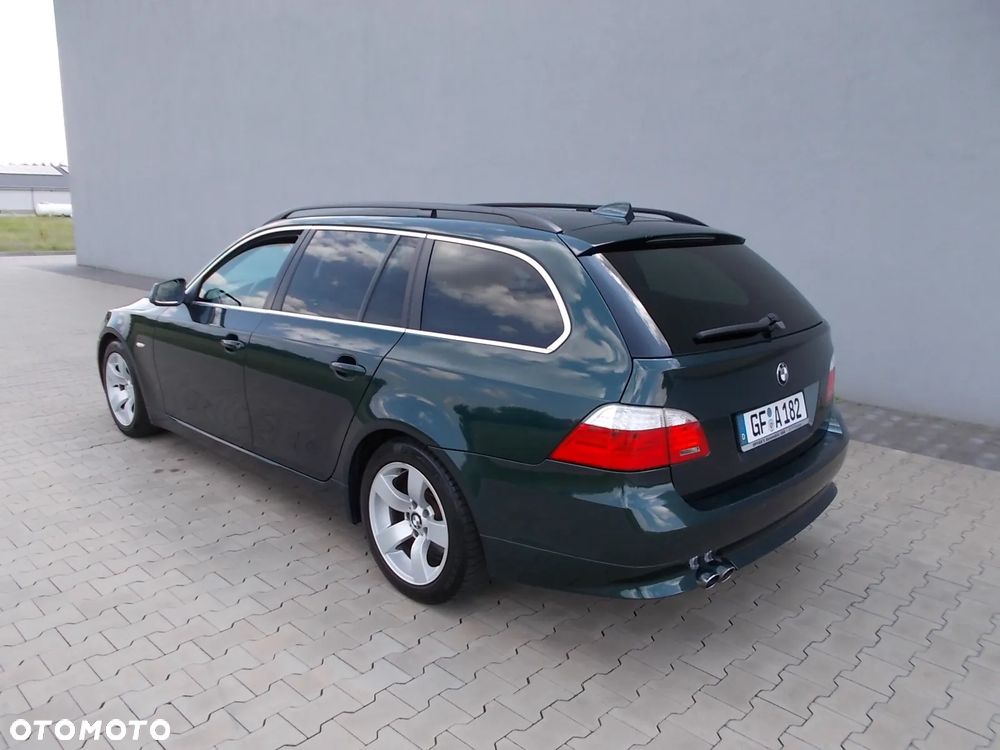 BMW Seria 5 525d - 2