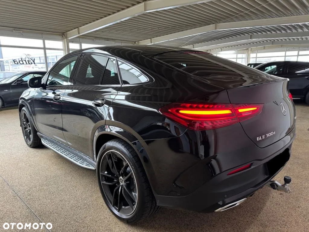 Mercedes-Benz GLE Coupe 300 d mHEV 4-Matic AMG Line - 3