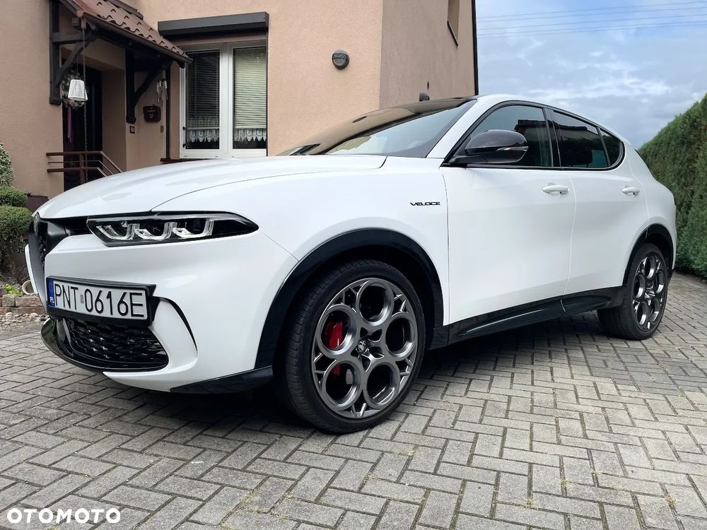 Alfa Romeo Tonale 1.5 T4 GSE mHEV Veloce DCT - 11