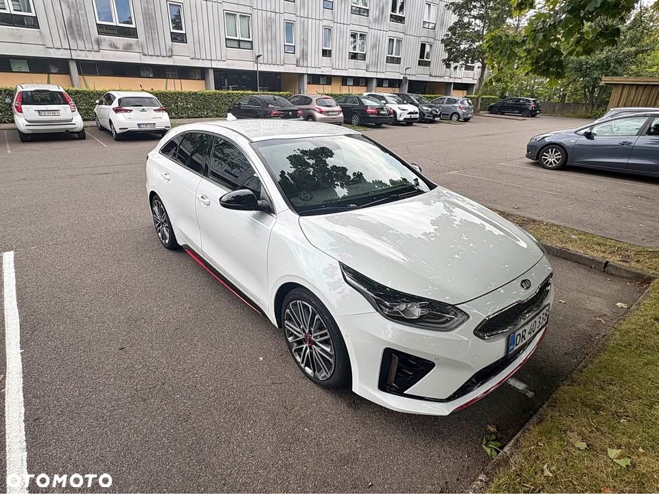 Kia ProCeed 1.6 T-GDI GT DCT - 1