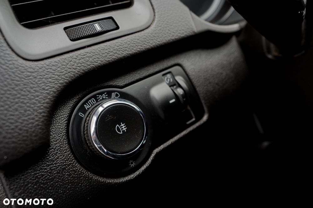 Opel Insignia 1.8 - 14