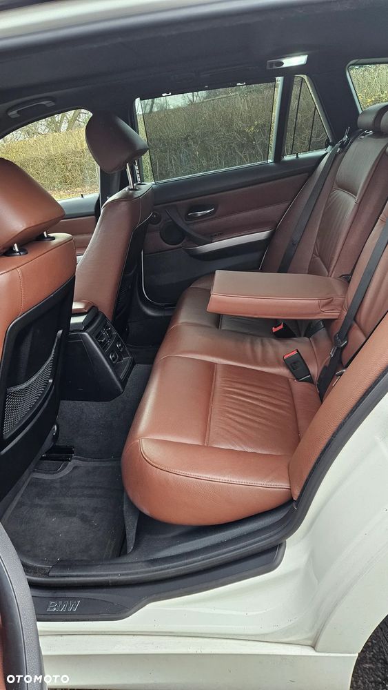 BMW Seria 3 320d DPF - 11