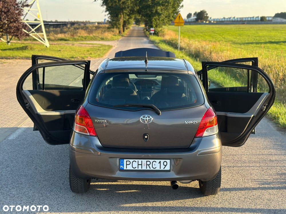 Toyota Yaris - 20