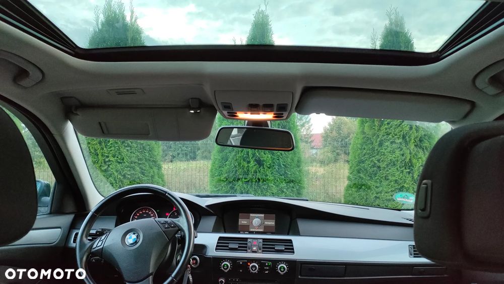 BMW Seria 5 520d Edition Sport - 12